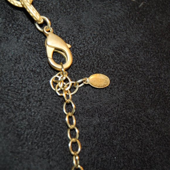 Molly Beads Gold Tone Necklace W/Pearl Accents - Picture 6 of 9